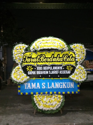 Papan Bunga Duka di Ulugawo